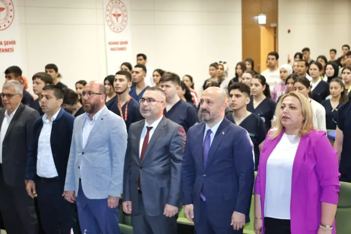 Adana’da Gençlere Sağlıkta Girişimcilik Eğitimi: "Sağlıkta Genç Girişimciler" Projesi Yoğun İlgi Gördü